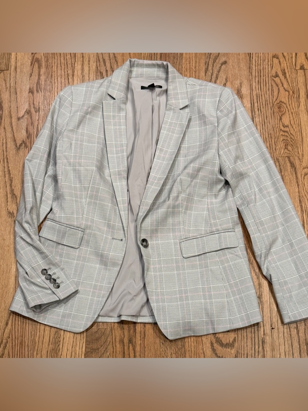 Ann Taylor Plaid Blazer, Size 4 - Picture 2 of 6